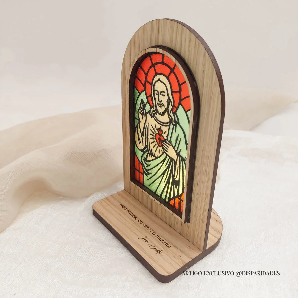 Oratório em Madeira com Vitral | Sagrado Coração de Jesus - Image 6