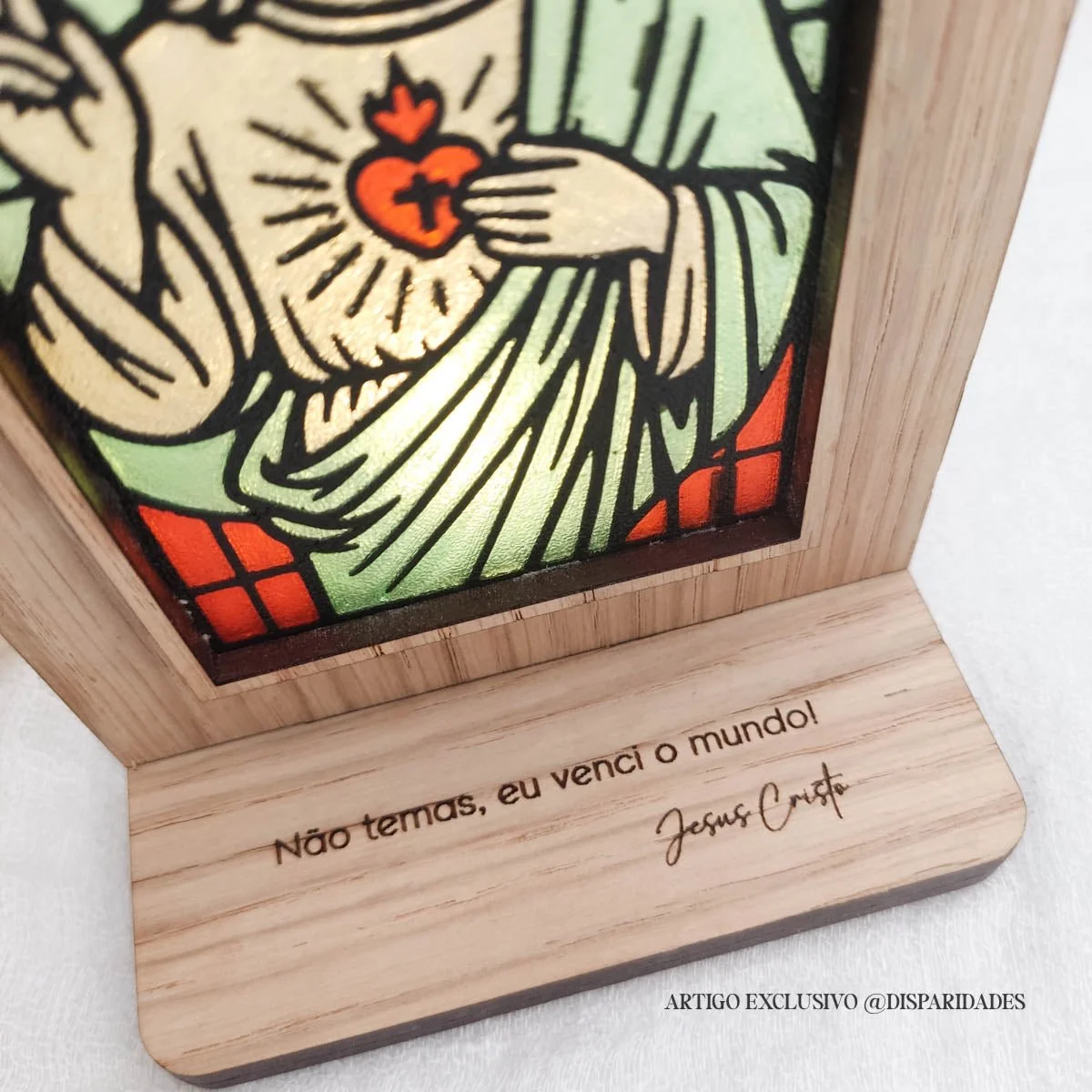 Oratório em Madeira com Vitral | Sagrado Coração de Jesus - Image 8